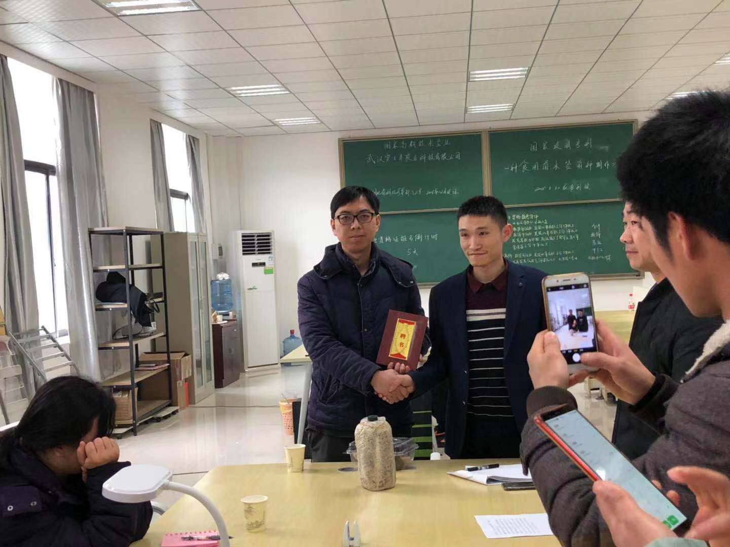 马晓龙2.jpg